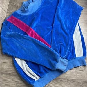 Women,s Blue Medium Pullover Sweater Unique Vintage Stripped